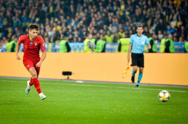 Kyiv, Ukrayna - 14 Ekim 2019: Uefa Euro 2020 ön eleme karşılaşmasında Ukrayna milli takımı Ukrayna ile Ukrayna milli takımı arasındaki Raphael Guerreiro oyuncusu