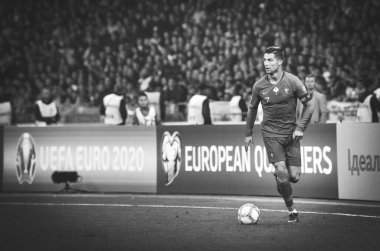 Kyiv, Ukrayna - 14 Ekim 2019: Uefa Euro 2020 ön eleme maçında Ukrayna milli takımı Ukrayna ile Ukrayna milli takımı arasında oynanan Cristiano Ronaldo