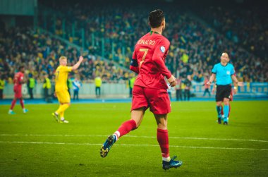 Kyiv, Ukrayna - 14 Ekim 2019: Uefa Euro 2020 ön eleme maçında Ukrayna milli takımı Ukrayna ile Ukrayna milli takımı arasında oynanan Cristiano Ronaldo