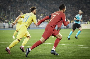 Kyiv, Ukrayna - 14 Ekim 2019: Uefa Euro 2020 ön eleme maçında Ukrayna milli takımı Ukrayna ile Ukrayna milli takımı arasında oynanan Cristiano Ronaldo