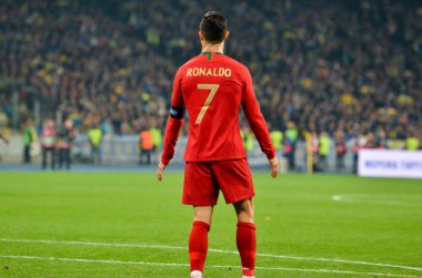 Kyiv, Ukrayna - 14 Ekim 2019: Uefa Euro 2020 ön eleme karşılaşmasında Ukrayna milli takımı Ukrayna ile Ukrayna maçı sırasında Cristiano Ronaldo