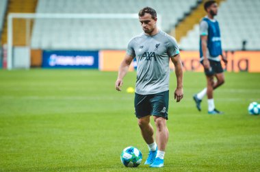 İstanbul, Türkiye - 14 Ağustos 2019: Uefa Süper Kupası Finallerinden önce Xherdan Shaqiri Liverpool ile Chelsea arasında Vodafone Park, Türkiye 'deki Vodafone Arena' da oynanan karşılaşma