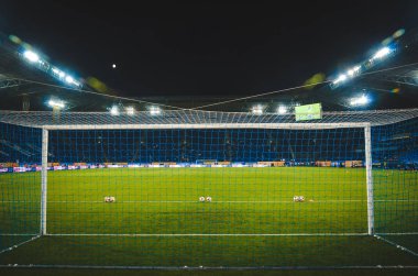 Dnipro, Ukrayna - 10 Eylül 2019: Milli takım Ukrayna ile Ukrayna milli takımı Ukrayna arasındaki dostluk maçı sırasında kapının arkasındaki Dnipro Arena stadyumunun genel görünümü