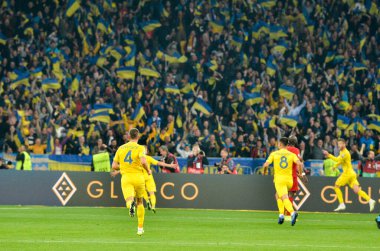 Kyiv, Ukrayna - 14 Ekim 2019: Uefa Euro 2020 ön eleme maçında Ukrayna milli takımı Ukrayna ile Portekiz milli takımı Ukrayna arasındaki golü kutladı