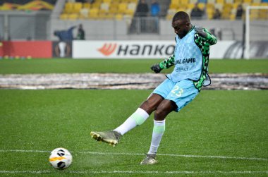 Lviv, Ukrayna - 28 Kasım 2019: Uefa Avrupa Ligi (Ukrayna) - Wolfsburg (Almanya) - Ukrayna maçı sırasında Josuha Guilavogui oyuncusu