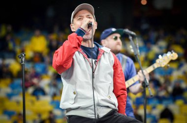 Kyiv, Ukrayna - 14 Ekim 2019: Soloist Sergei Mikhalok ve 