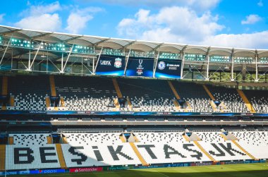 İstanbul, Türkiye - 14 Ağustos 2019: Türkiye 'nin Vodafone Arena kentinde oynanan Uefa Süper Kupası Finalleri öncesinde Vodafone Arenawith stadyumunun genel görünümü
