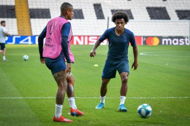 İstanbul, Türkiye - 14 Ağustos 2019: Willian ve futbolcu antrenmanı Uefa Süper Kupası Finalleri öncesinde Liverpool ile Chelsea arasında Vodafone Park, Türkiye 'deki Vodafone Arena' da oynanan karşılaşma öncesinde yapıldı