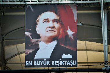 İstanbul, Türkiye - 14 Ağustos 2019: Türkiye 'nin Vodafone Arena kentinde oynanan Uefa Süper Kupası Finalleri öncesinde Vodafone Arenawith stadyumunun genel görünümü