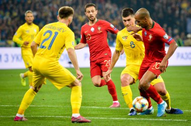 Kyiv, Ukrayna - 14 Ekim 2019: Uefa Euro 2020 ön eleme maçında Joao Mario, Portekiz milli takımı Ukrayna 'ya karşı oynamıştır.