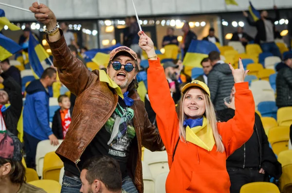 Kyiv Ucraina Ottobre 2019 Tifosi Ucraini Sostengono Squadra Allo Stadio — Foto Stock