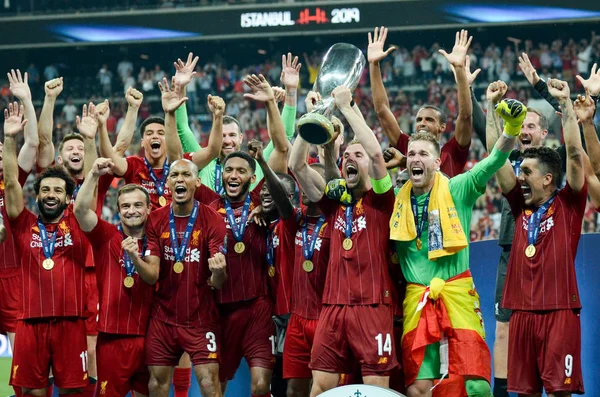 Istanbul Turkey August 2019 Liverpool Footballers Celebrate Victory Award Ceremony — Φωτογραφία Αρχείου