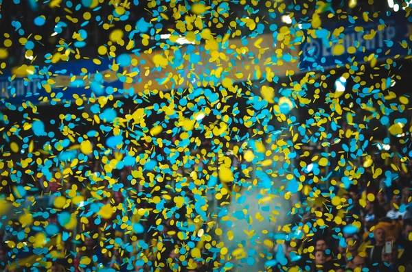 Kyiv Ukraine Outubro 2019 Confetti Fogos Artifício Homenagem Vitória Ucrânia — Fotografia de Stock