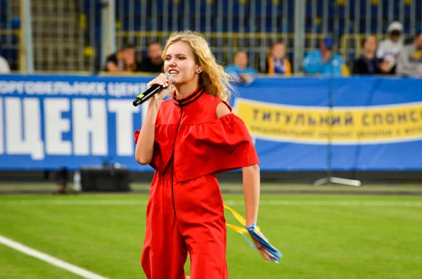 Dnipro Ukraine September 2019 Singer Beautiful Girl Emotionally Performs Stadium — 图库照片