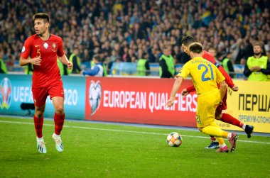 Kyiv, Ukrayna - 14 Ekim 2019: Uefa Euro 2020 ön eleme karşılaşmasında Ukrayna milli takımı Ukrayna ile Ukrayna milli takımı arasındaki Raphael Guerreiro oyuncusu