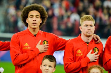 Saint-Petersburg, Rusya - 16 Kasım 2019: Axel Witsel ve Kevin De Bruyne, Uefa Euro 2020 ön eleme karşılaşmasında Rusya milli takımı Belçika, Rusya 'ya karşı