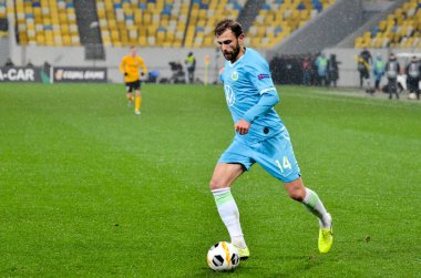 Lviv, Ukrayna - 28 Kasım 2019: Alexandria (Ukrayna) ile Wolfsburg (Almanya), Ukrayna arasındaki Uefa Avrupa Ligi karşılaşmasında Admir Mehmedi oyuncusu