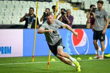 İstanbul, Türkiye - 14 Ağustos 2019: Uefa Süper Kupası Finallerinden önce James Milner Liverpool ile Chelsea arasında Vodafone Park, Vodafone Arena, Türkiye