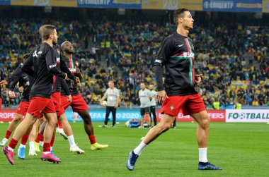 Kyiv, Ukrayna - 14 Ekim 2019: Cristiano Ronaldo ve Uefa Euro 2020 ön eleme maçında Ukrayna ile Portekiz milli takımı Ukrayna arasında oynanan karşılaşma