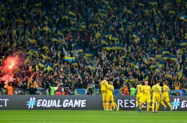 Kyiv, Ukrayna - 14 Ekim 2019: Uefa Euro 2020 ön eleme maçında Ukrayna milli takımı Ukrayna ile Portekiz, Ukrayna maçında atılan golü kutladı