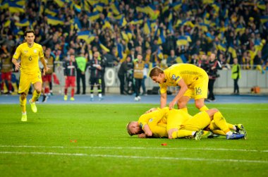 Kyiv, Ukrayna - 14 Ekim 2019: Ukrayna Millî Futbol Takımı Portekiz 'e karşı kazanılan zaferi ve 2020 Euro ödüllü Uefa Euro 2020 ön eleme karşılaşmasında birinciliği kutladı, Ukrayna