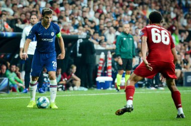 İstanbul, Türkiye - 14 Ağustos 2019: Türkiye 'nin Vodafone Arena kentindeki Vodafone Park' ta Liverpool ile Chelsea arasında oynanan Uefa Süper Kupası Finalleri sırasında Cesar Azpilicueta