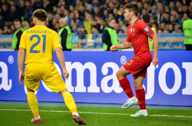 Kyiv, Ukrayna - 14 Ekim 2019: Uefa Euro 2020 ön eleme karşılaşmasında Ukrayna milli takımı Ukrayna ile Ukrayna milli takımı arasındaki Raphael Guerreiro oyuncusu