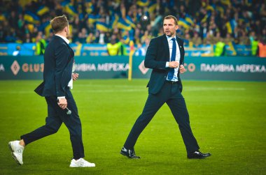 Kyiv, Ukrayna - 14 Ekim 2019: Ukrayna Milli Futbol Takımı ve Teknik Direktör Andriy Shevchenko Portekiz 'e karşı zaferini kutladı ve Euro 2020, Ukrayna