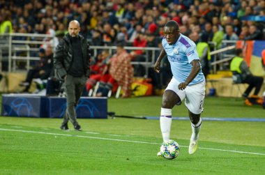 Kharkiv, Ukrayna - 18 Eylül 2019: Benjamin Mendy Uefa Şampiyonlar Ligi karşılaşmasında Shakhtar Donetsk - Manchester City (İngiltere), Ukrayna