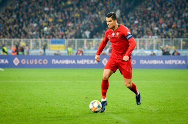 Kyiv, Ukrayna - 14 Ekim 2019: Uefa Euro 2020 ön eleme maçında Ukrayna milli takımı Ukrayna ile Ukrayna milli takımı arasında oynanan Cristiano Ronaldo