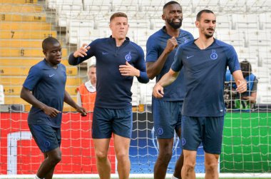 İstanbul, Türkiye - 14 Ağustos 2019: Davide Zappacosta ve Uefa Süper Kupası Finalleri öncesinde Vodafone Arena, Türkiye 'deki Vodafone Park' ta Liverpool ve Chelsea arasında oynanan antrenman oturumu