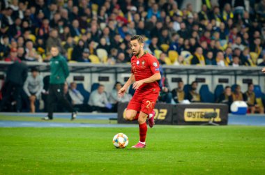 Kyiv, Ukrayna - 14 Ekim 2019: Uefa Euro 2020 ön eleme karşılaşmasında Ukrayna milli takımı Ukrayna ile Ukrayna milli takımı arasında oynanan karşılaşmada Bernardo Silva