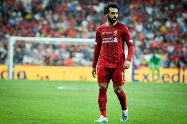 İstanbul, Türkiye - 14 Ağustos 2019: Türkiye 'nin Vodafone Arena kentindeki Vodafone Park' ta Liverpool ile Chelsea arasında oynanan Uefa Süper Kupası Finalleri sırasında Muhammed Salah