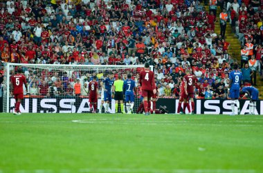 İstanbul, Türkiye - 14 Ağustos 2019: Türkiye 'nin Vodafone Arena kentindeki Vodafone Park' ta Liverpool ile Chelsea arasında oynanan Uefa Süper Kupası Finalleri sırasında futbolcu