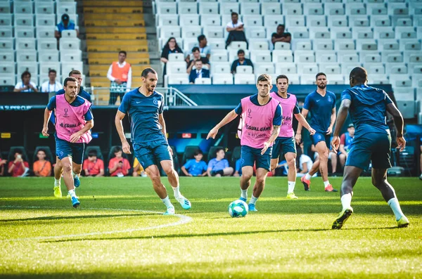 İstanbul, Türkiye - 14 Ağustos 2019: Türkiye 'nin Vodafone Arena kentindeki Vodafone Park' ta Liverpool ile Chelsea arasında oynanan Uefa Süper Kupa Finalleri öncesinde Chelsea futbolcuları antrenman oturumu