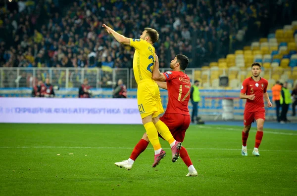 Kyiv Ukraine Octobre 2019 Oleksandr Karavaiev Goncalo Guedes Lors Match — Photo