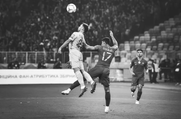 Kyiv Ukrayna Ekim 2019 Oleksandr Karavaiev Goncalo Guedes Uefa Euro — Stok fotoğraf