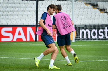 İstanbul, Türkiye - 14 Ağustos 2019: Marcos Alonso ve Uefa Süper Kupası Finalleri öncesinde Vodafone Arena, Türkiye 'deki Vodafone Park' ta Liverpool ve Chelsea arasında oynanan antrenman oturumu