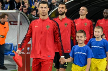 Kyiv, Ukrayna - 14 Ekim 2019: Cristiano Ronaldo, Uefa Euro 2020 ön eleme karşılaşmasında Ukrayna milli takımı Ukrayna ile Ukrayna milli takımı arasında oynanan karşılaşmada sahaya çıktı
