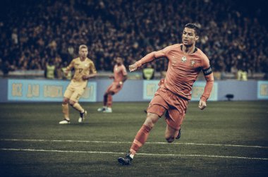 Kyiv, Ukrayna - 14 Ekim 2019: Uefa Euro 2020 ön eleme maçında Ukrayna milli takımı Ukrayna ile Ukrayna milli takımı arasında oynanan Cristiano Ronaldo