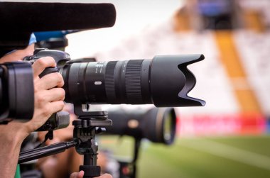 İstanbul, Türkiye - 14 Ağustos 2019: Vodafone Arena, Türkiye 'deki Vodafone Park' ta Liverpool ile Chelsea arasında oynanan Uefa Süper Kupası Finalleri öncesinde TV Kameraları ve foto muhabir kameraları haber yaptı