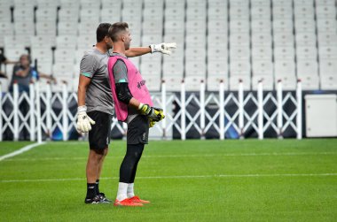 İstanbul, Türkiye - 14 Ağustos 2019: Uefa Süper Kupası Finalleri öncesinde Türkiye 'nin Vodafone Arena kentindeki Vodafone Parkı' nda Liverpool ile Chelsea arasında oynanan karşılaşma öncesi Adrian