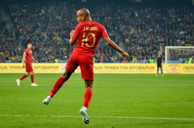 Kyiv, Ukrayna - 14 Ekim 2019: Uefa Euro 2020 ön eleme maçında Joao Mario, Portekiz milli takımı Ukrayna 'ya karşı oynamıştır.