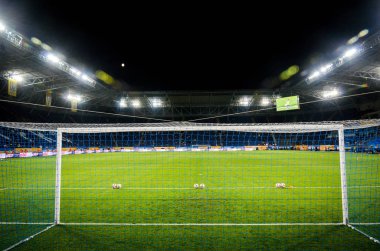 Dnipro, Ukrayna - 10 Eylül 2019: Milli takım Ukrayna ile Ukrayna milli takımı Ukrayna arasındaki dostluk maçı sırasında kapının arkasındaki Dnipro Arena stadyumunun genel görünümü