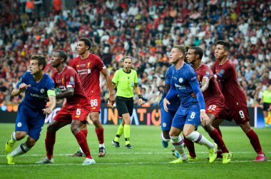 İstanbul, Türkiye - 14 Ağustos 2019: Türkiye 'nin Vodafone Arena kentindeki Vodafone Park' ta Liverpool ile Chelsea arasında oynanan Uefa Süper Kupası Finalleri sırasında futbolcu