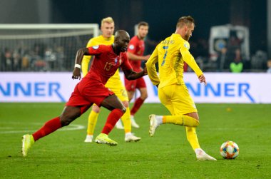 Kyiv, Ukrayna - 14 Ekim 2019: Uefa Euro 2020 ön eleme karşılaşmasında Ukrayna milli takımı Ukrayna ile Ukrayna milli takımı arasında oynanan karşılaşma sırasında Danilo Pereira