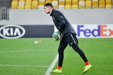 Lviv, Ukrayna - 28 Kasım 2019: Alexandria (Ukrayna) ile Wolfsburg (Almanya), Ukrayna arasındaki Uefa Avrupa Ligi maçı sırasında Pavao Pervan oyuncusu
