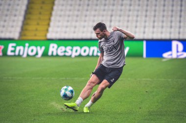İstanbul, Türkiye - 14 Ağustos 2019: Andrew Robertson Uefa Süper Kupası Finallerinden önce Liverpool ile Chelsea arasında Vodafone Park, Vodafone Arena, Türkiye