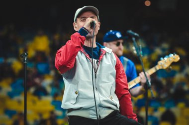 Kyiv, Ukrayna - 14 Ekim 2019: Soloist Sergei Mikhalok ve 