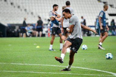 İstanbul, Türkiye - 14 Ağustos 2019: Trent Alexander-Arnold Uefa Süper Kupası Finalleri öncesinde Liverpool ile Chelsea arasında Vodafone Park, Türkiye 'deki Vodafone Arena' da oynanan karşılaşma